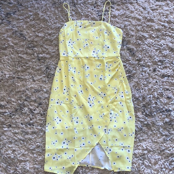 Modcloth Daisy Print Dress - Picture 2 of 6